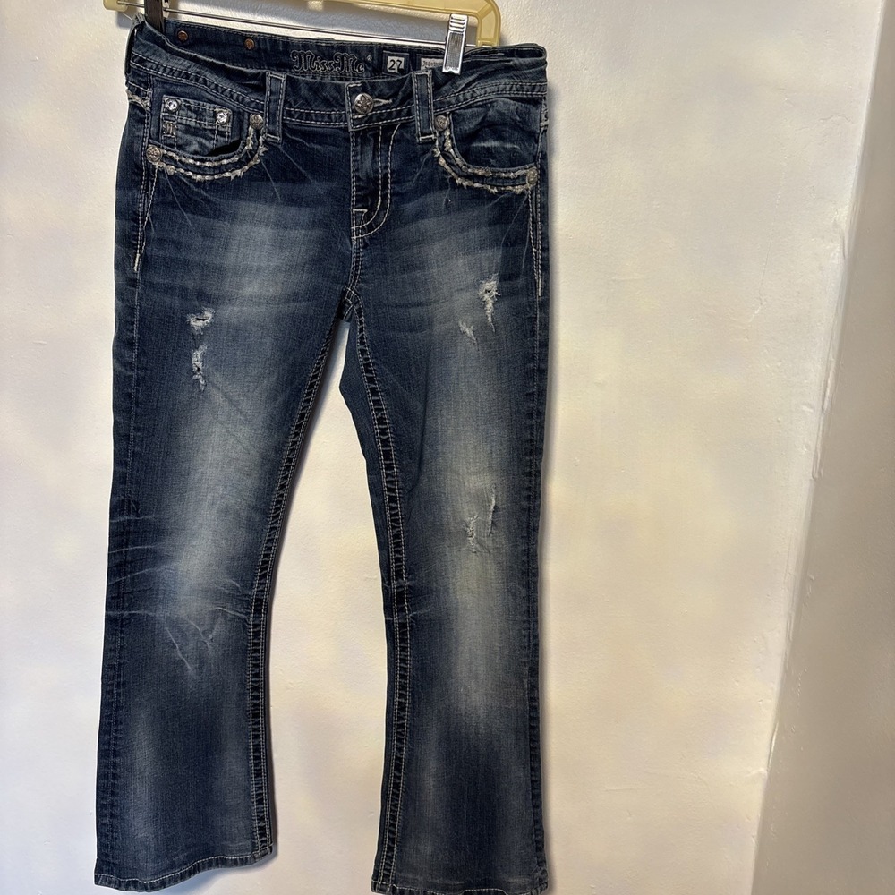 Miss Me Jeans Womens 27x34 Blue Relaxed Boot Rhinestones 5 Pockets Low rise Logo